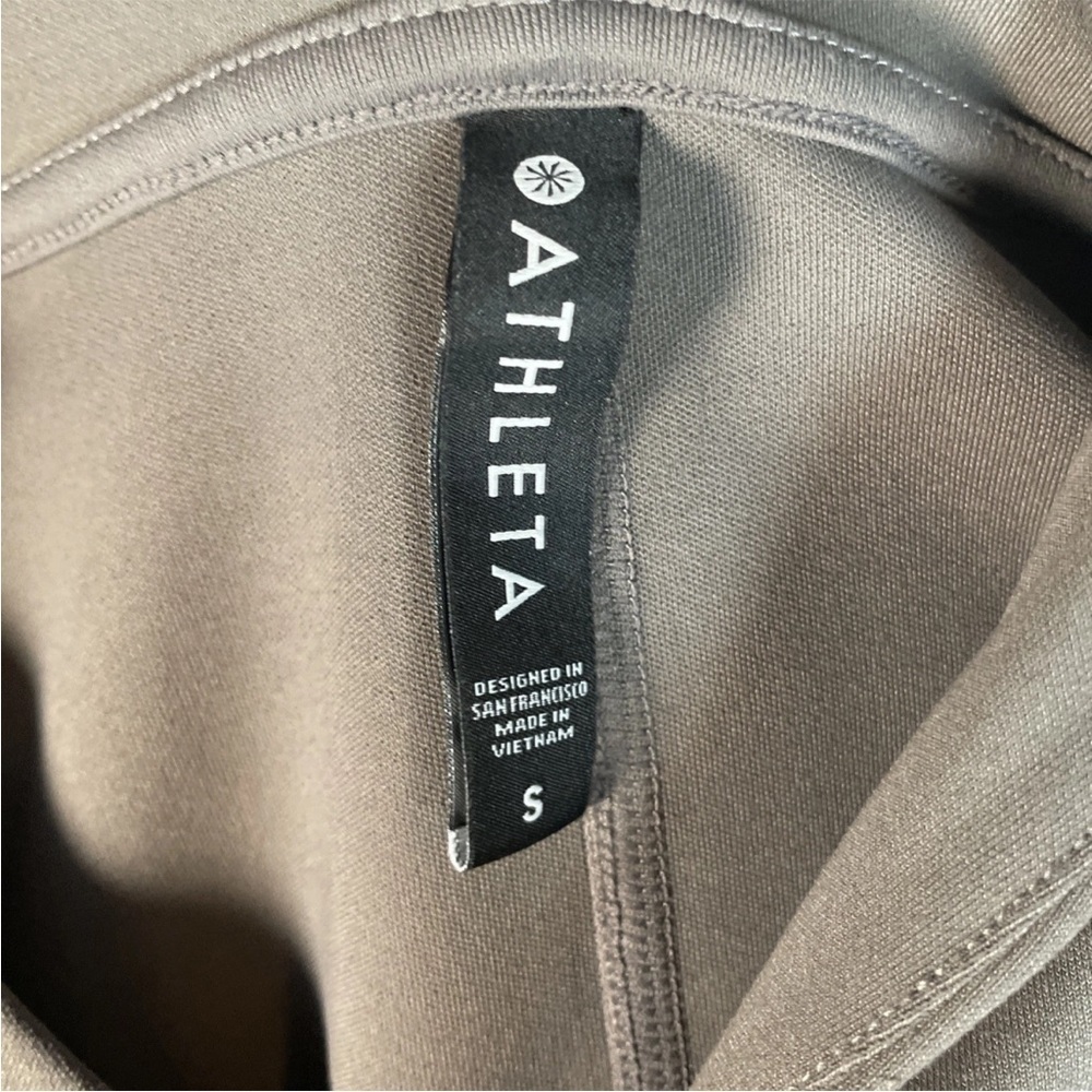 Athleta Mission Hoodie Sweatshirt Shale Gray Pullover Stretch Womens Size Small - Picture 5 of 7